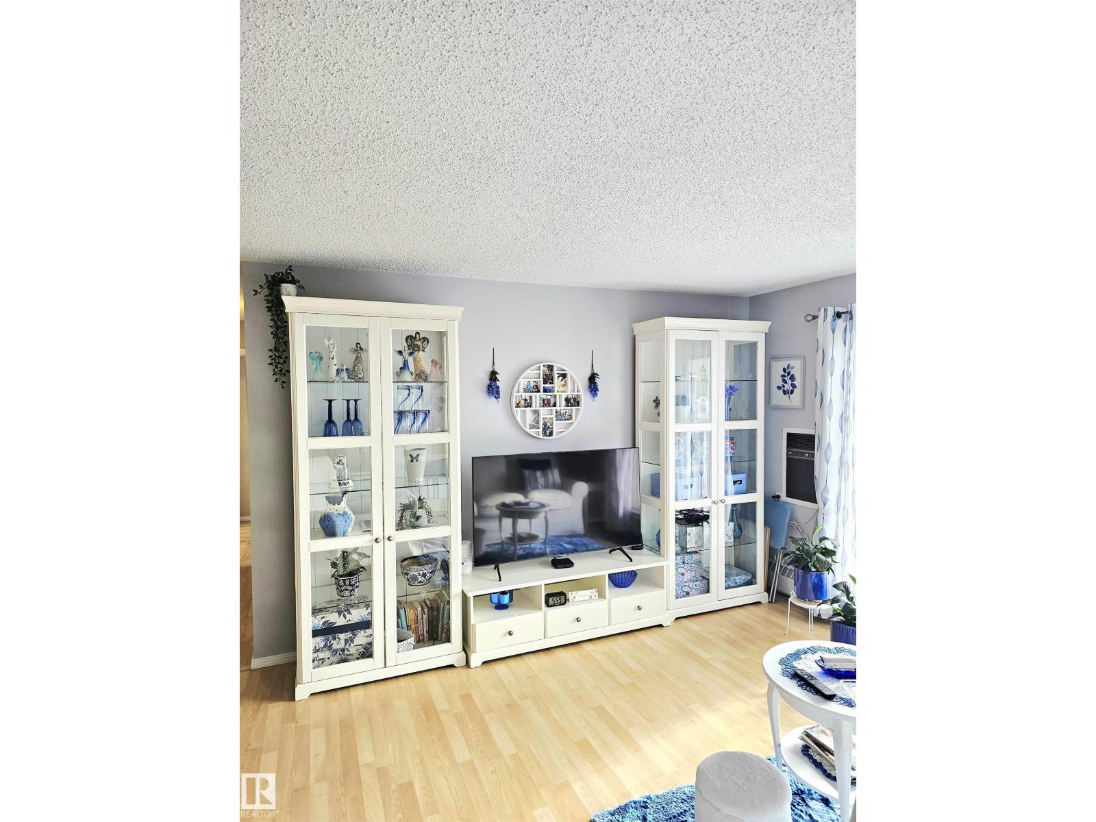 #318 6710 158 AV NW