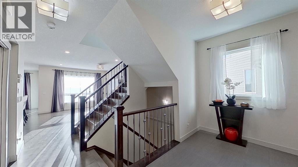 78 Cranarch View SE