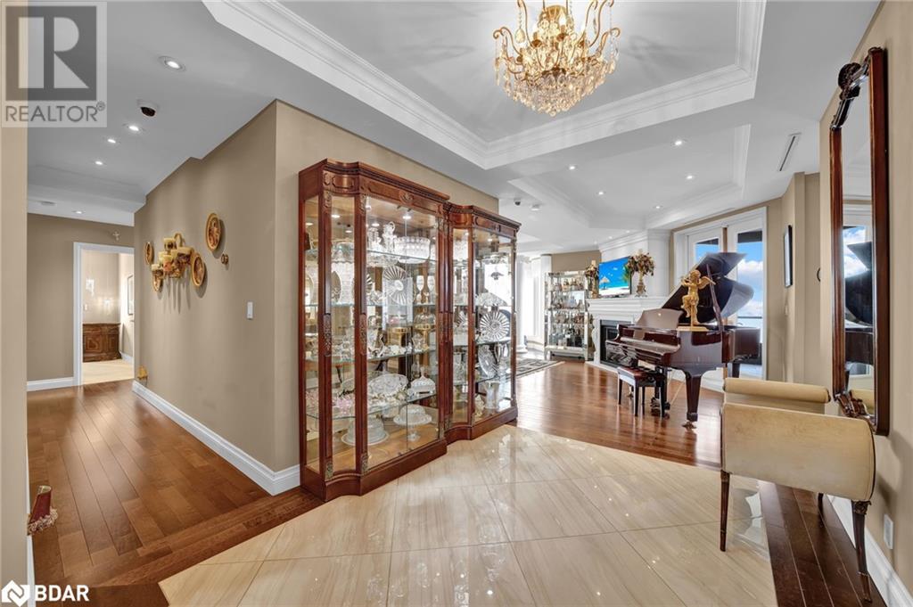 174 MOUNTAIN PARK Avenue Unit# 5W