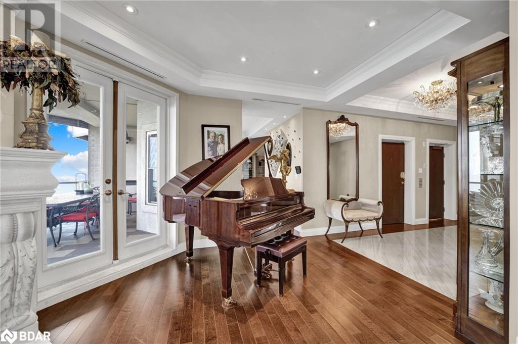 174 MOUNTAIN PARK Avenue Unit# 5W