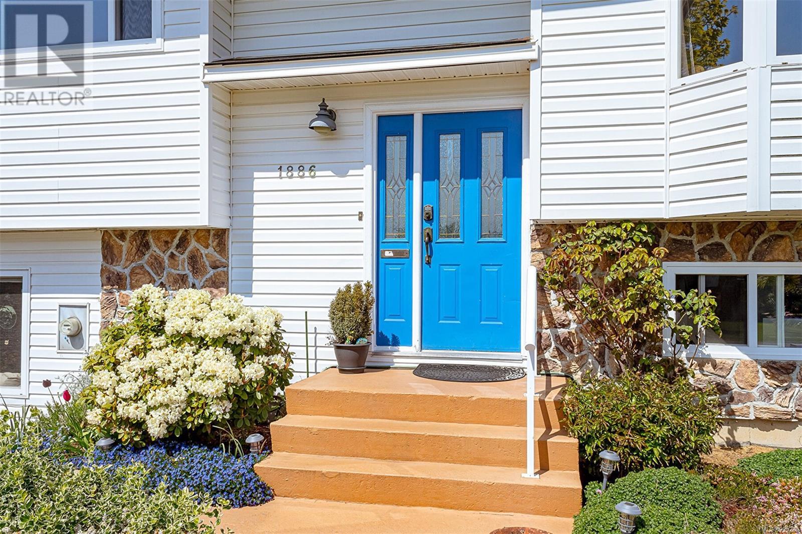 1886 Seaboard Cres