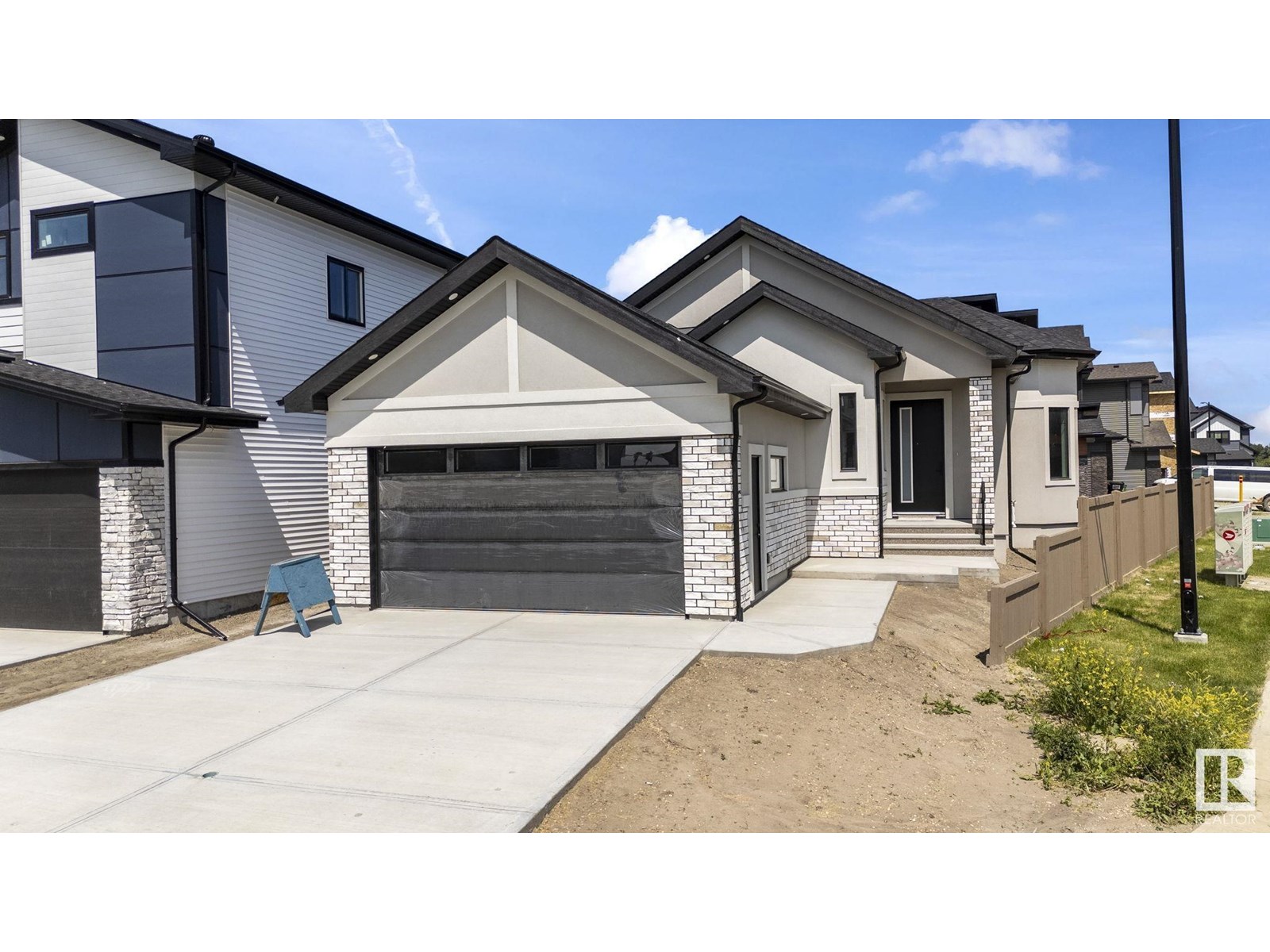 296 165 AV NE