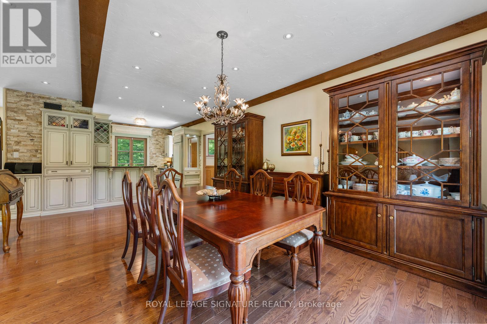 30 KINGSWOOD DRIVE