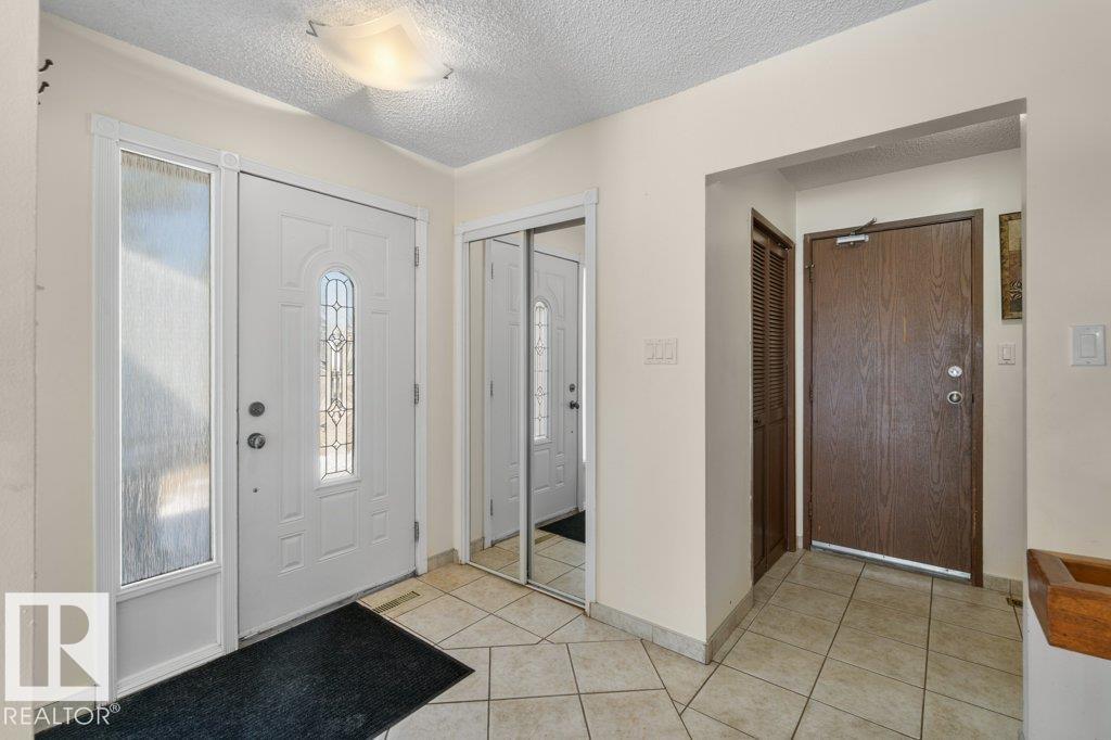17313 60 AV NW