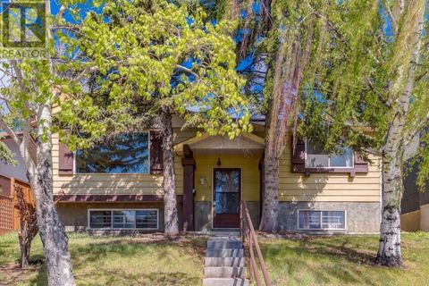 6119 Thornaby Way NW Calgary AB T2K5K7