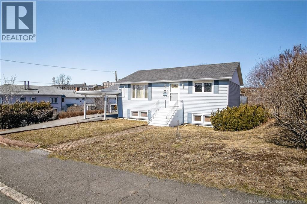 Photo 1 of 46 — 15 Balfour Street, Saint John, NB E2K3B1