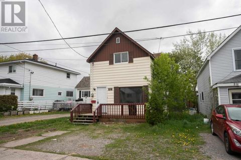 22 Pardee AVE Sault Ste Marie ON P6B1V8