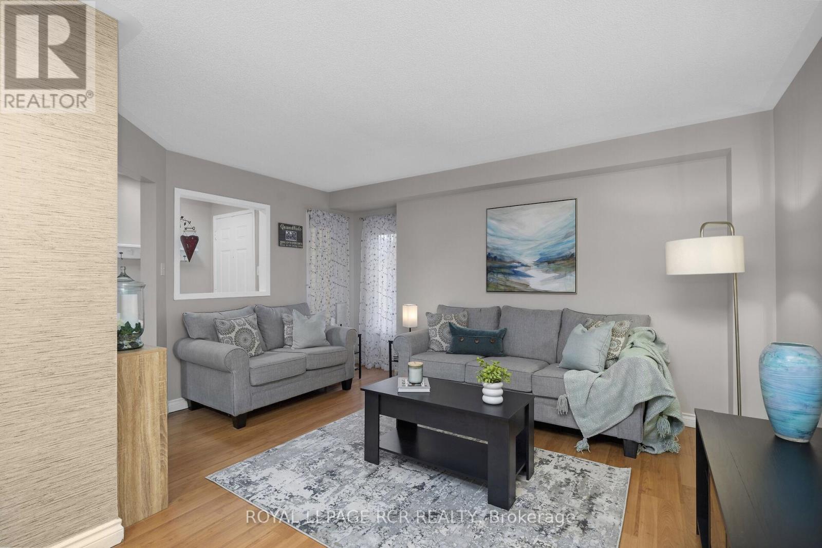 120 HOWARD CRESCENT