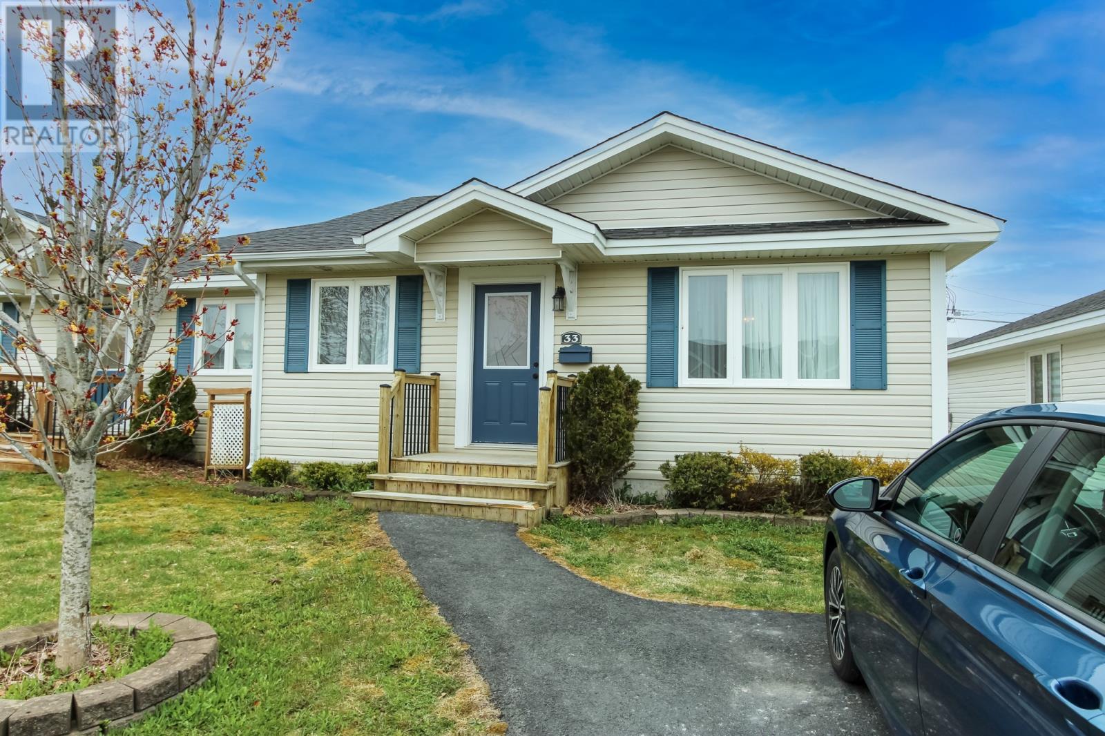 Photo 1 of 18 — 33 Kilmory Place, St. John’s, NF A1A5V8