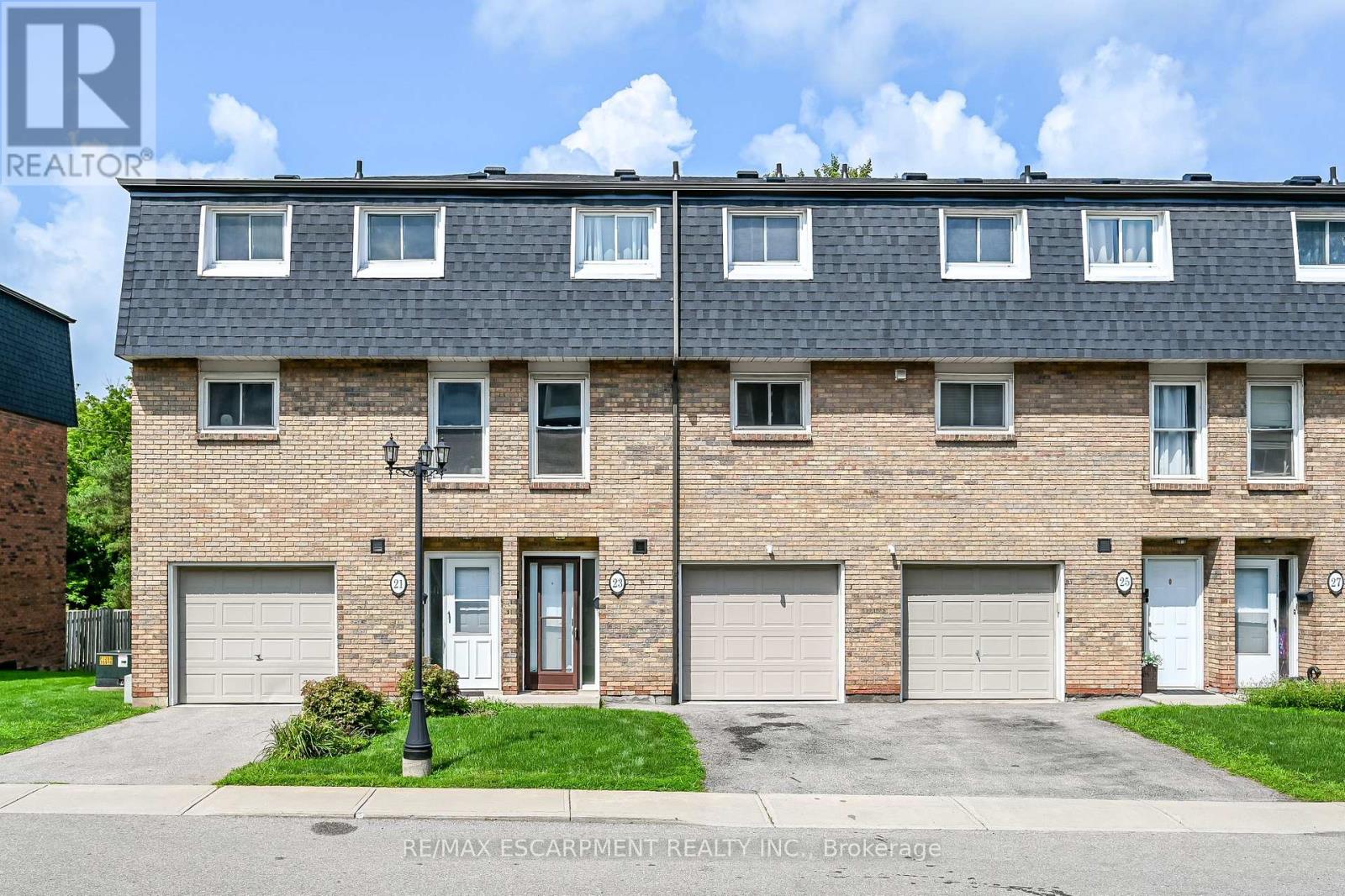 23 ROSEDALE COURT