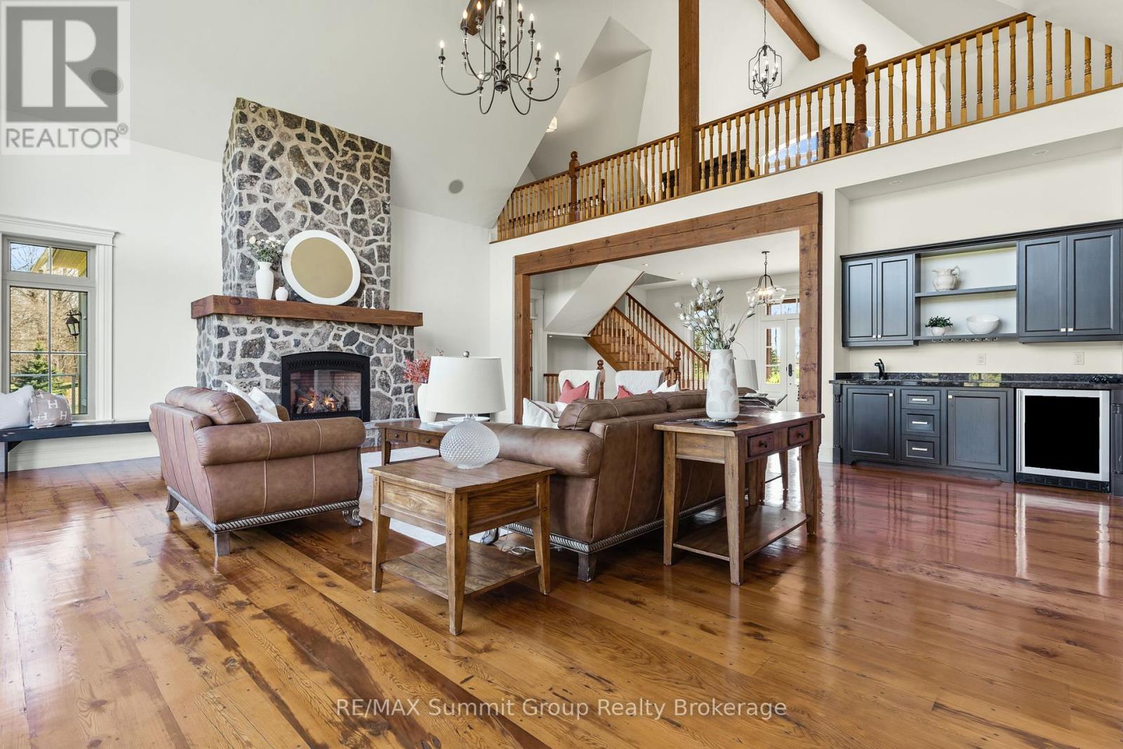 194109 GREY ROAD 13