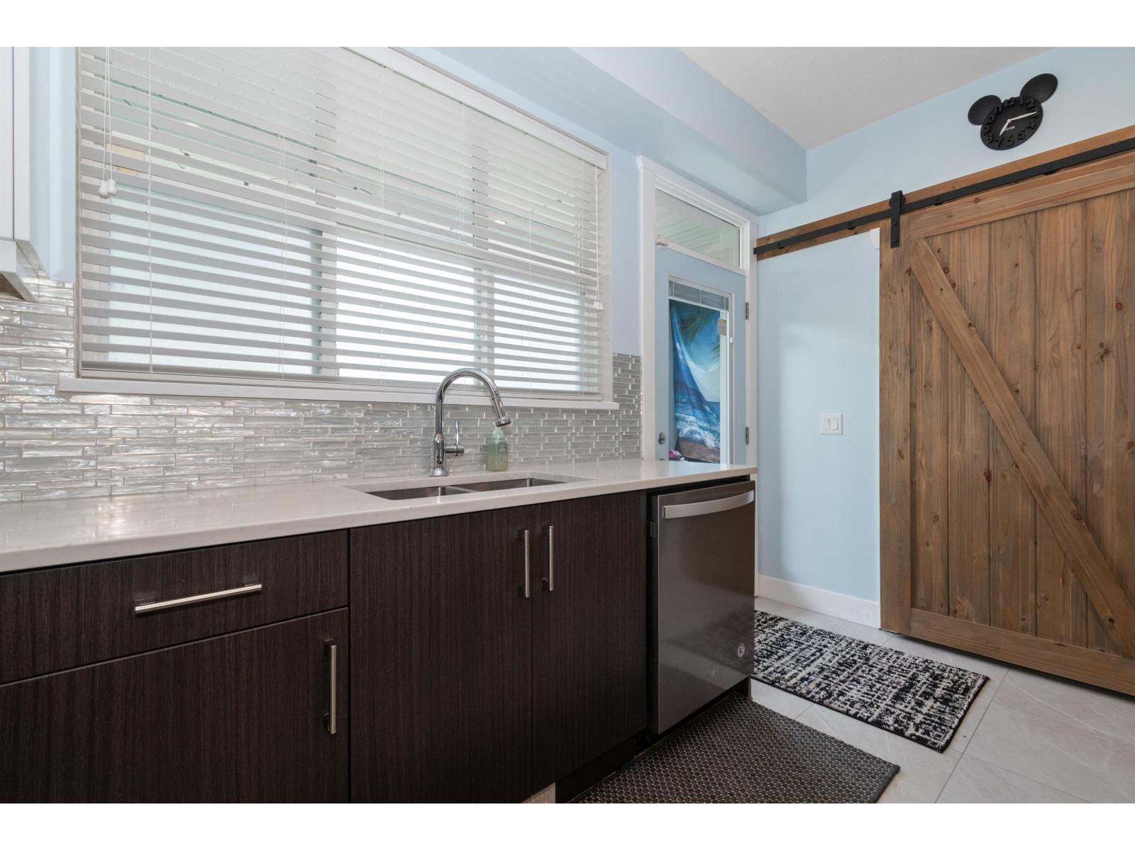 2 45395 SPADINA AVENUE|Chilliwack Proper West