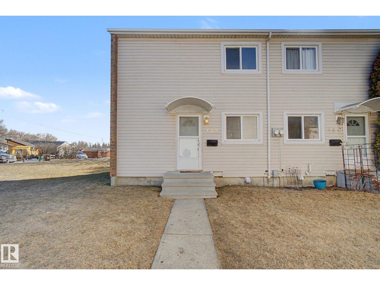 186 CENTENNIAL CT NW