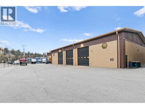 2253 Dartmouth Road Penticton BC V2A1V6