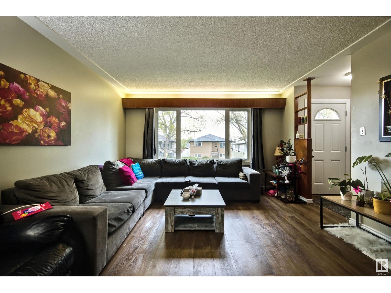 13008-13010 102 ST NW