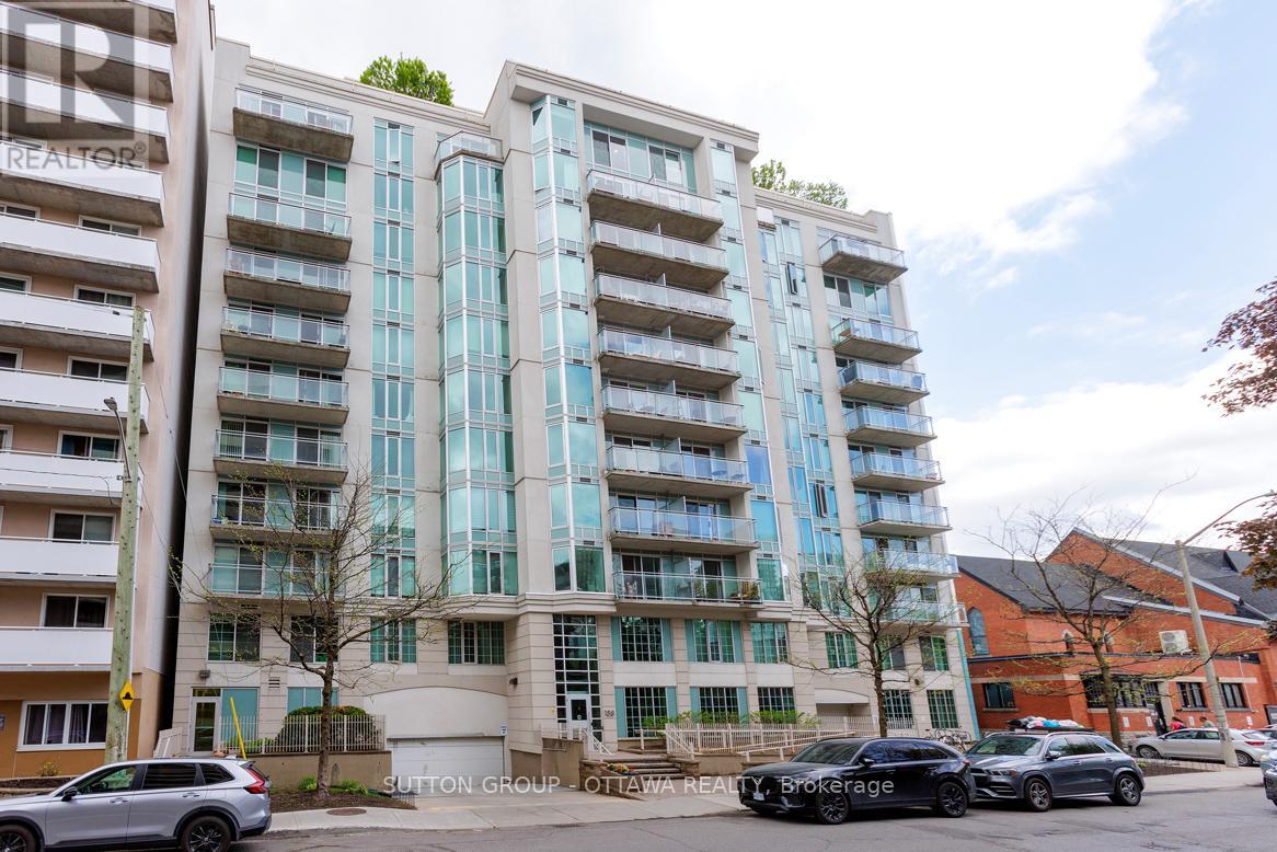 Photo 1 of 35 — 508 - 138 SOMERSET STREET W Unit 508, Ottawa, ON K2P0A3