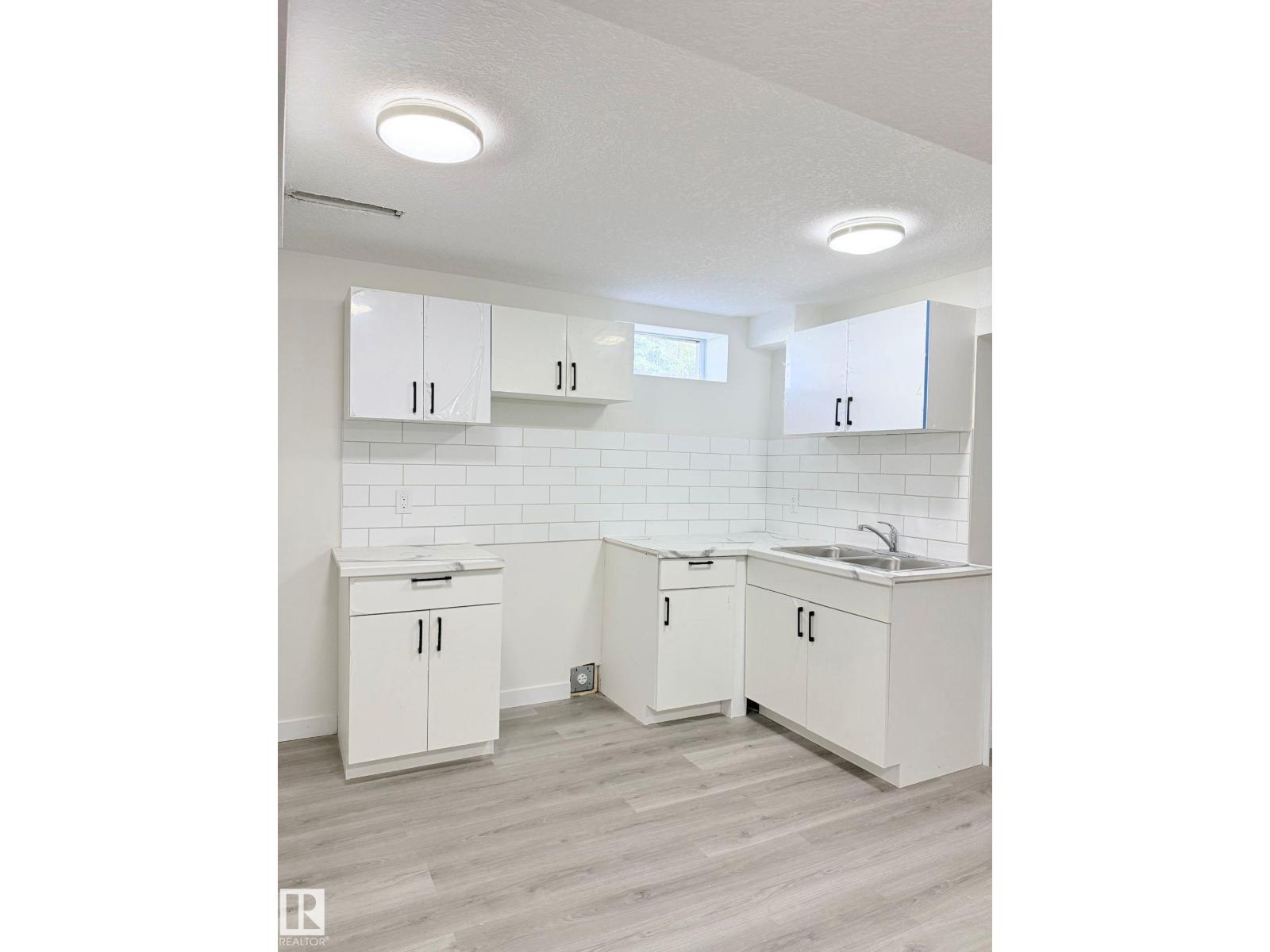 11628 151 AV NW NW