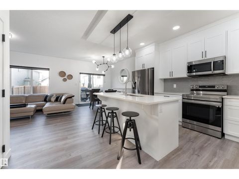 1758 ERKER WY NW Edmonton AB T6M0Z6