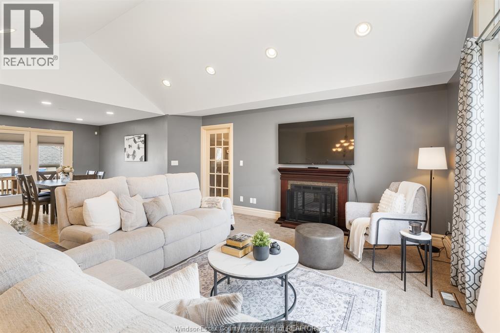 7 Beniuk COURT