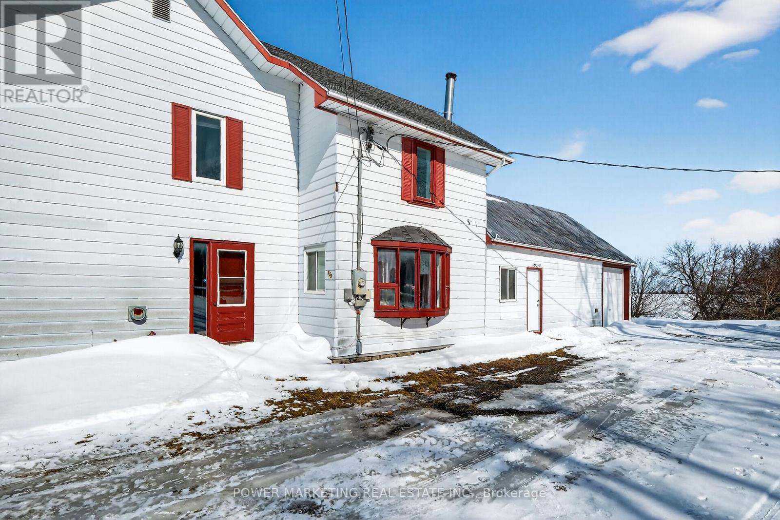 955 ST GUILLAUME ROAD