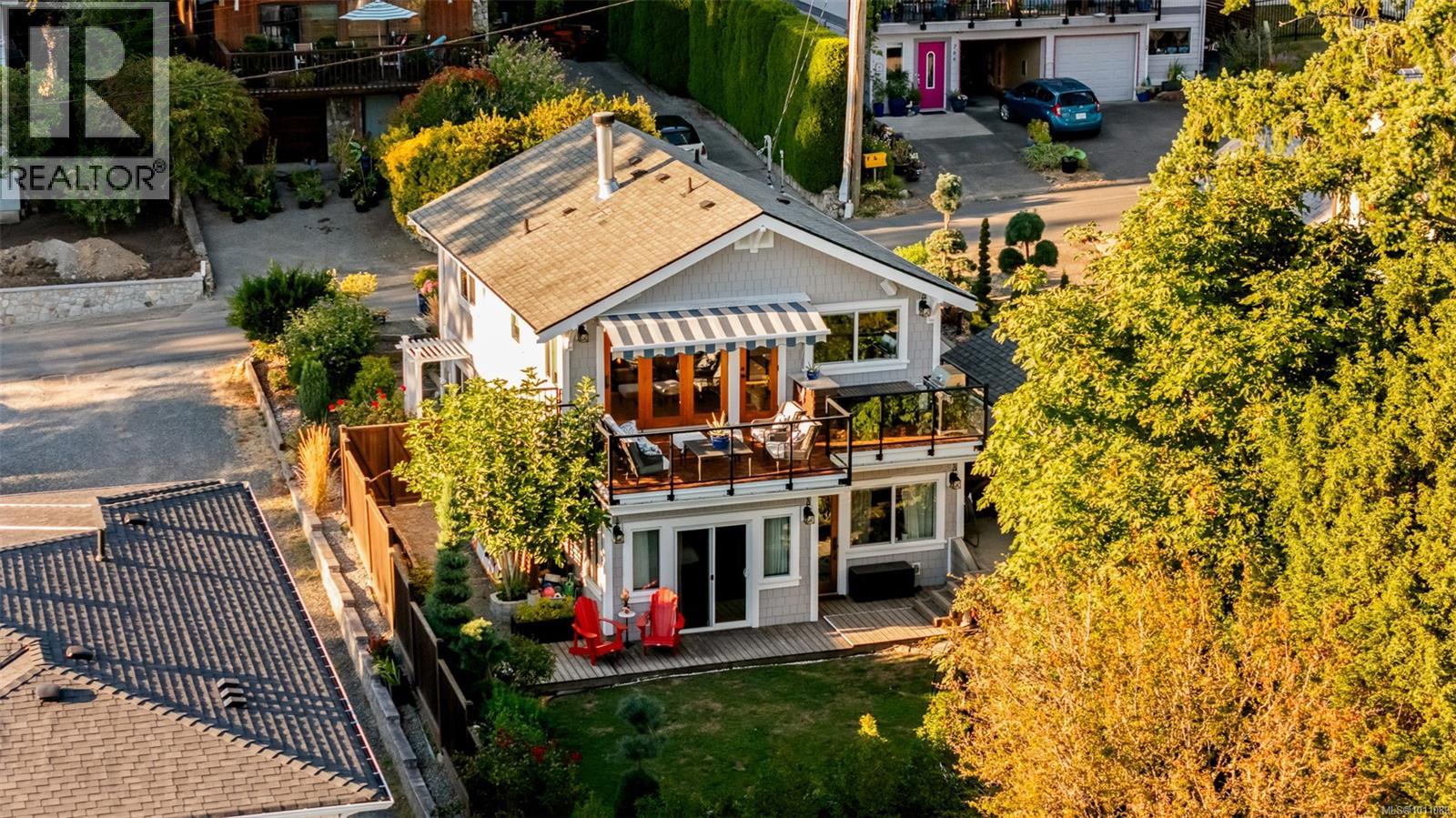 761 Harding Lane