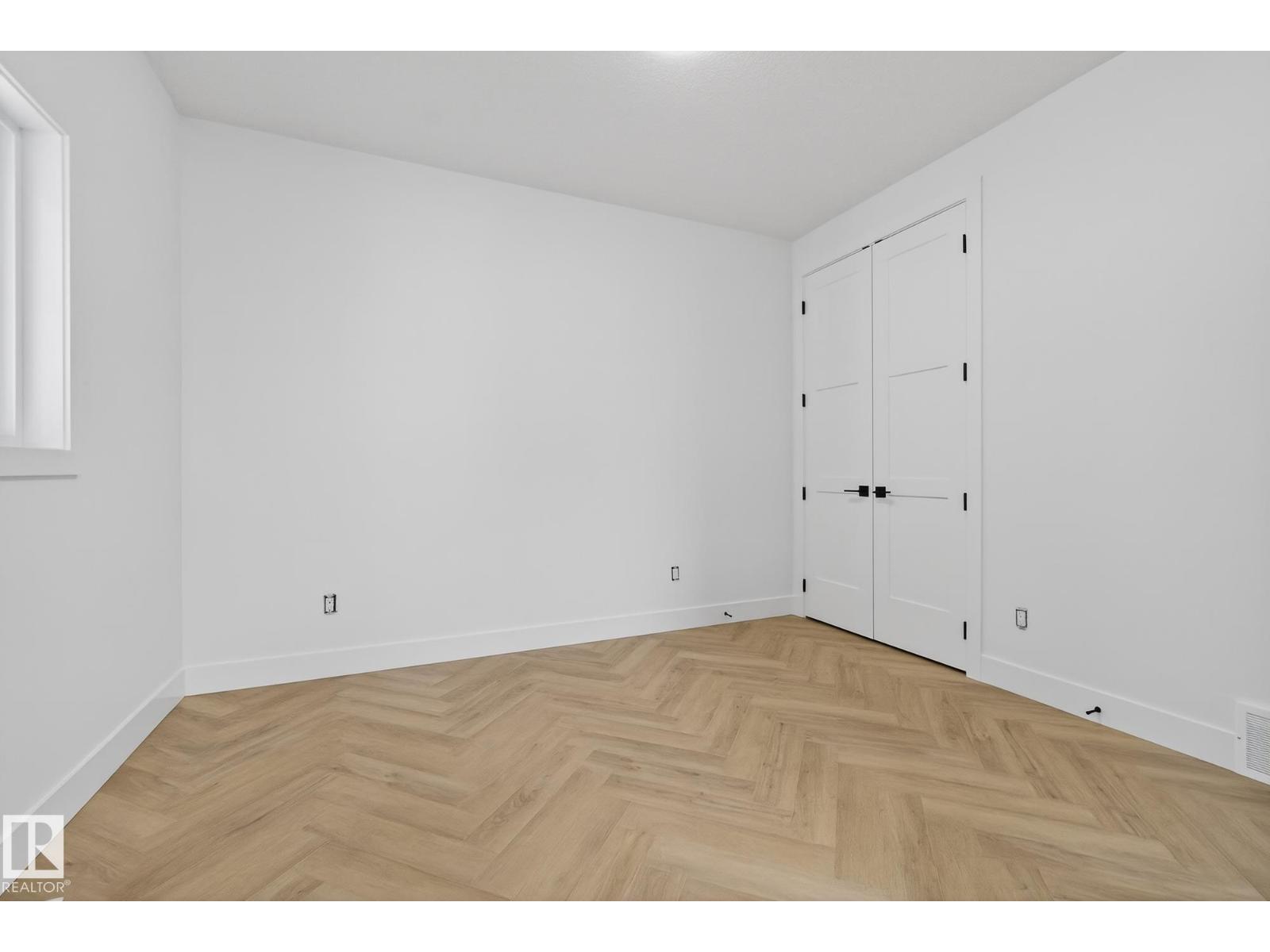 34 Avonlea WY