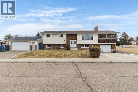 1919 9 Avenue NE Medicine Hat AB T1C1L4