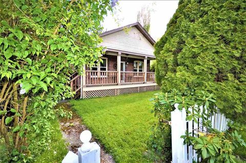 34758 CLAYBURN ROAD Abbotsford BC V2S7Y9