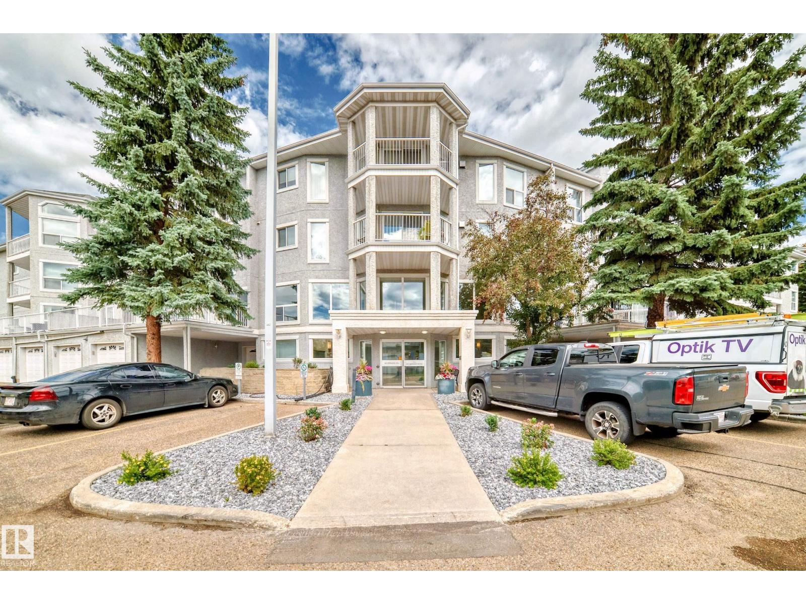 #201 65 GERVAIS RD
