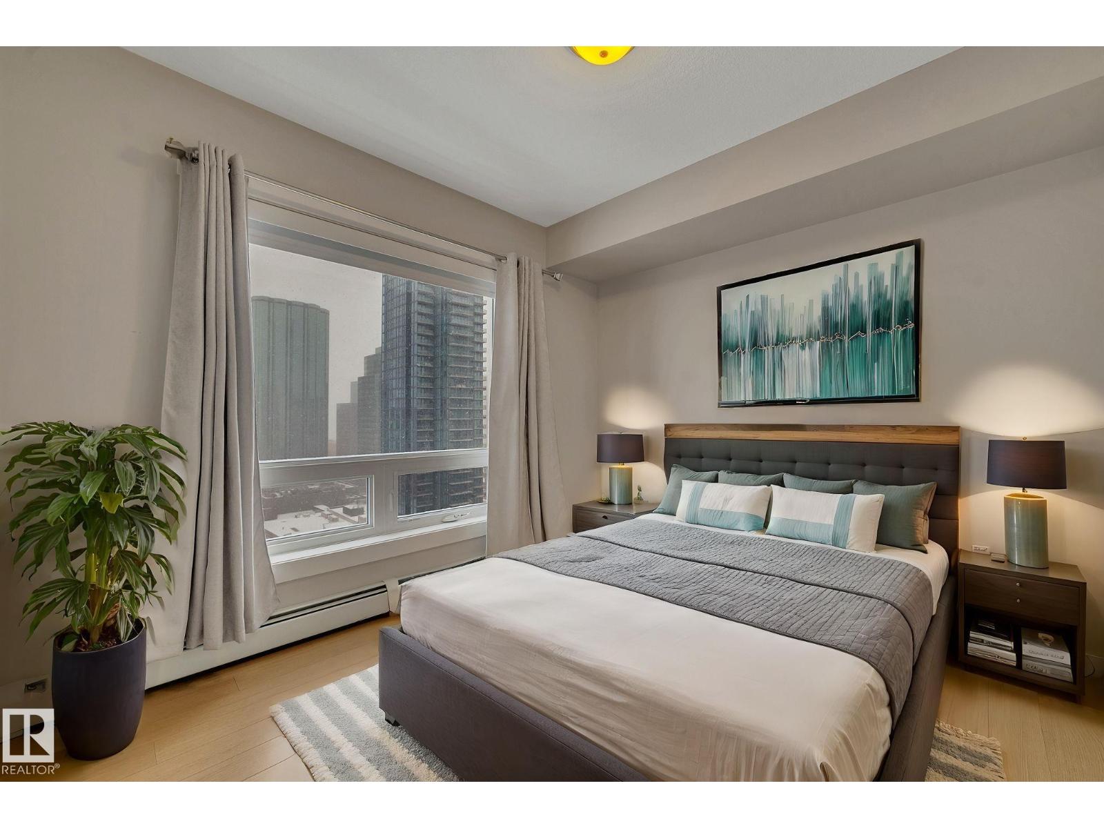 #2107 10410 102 AV NW