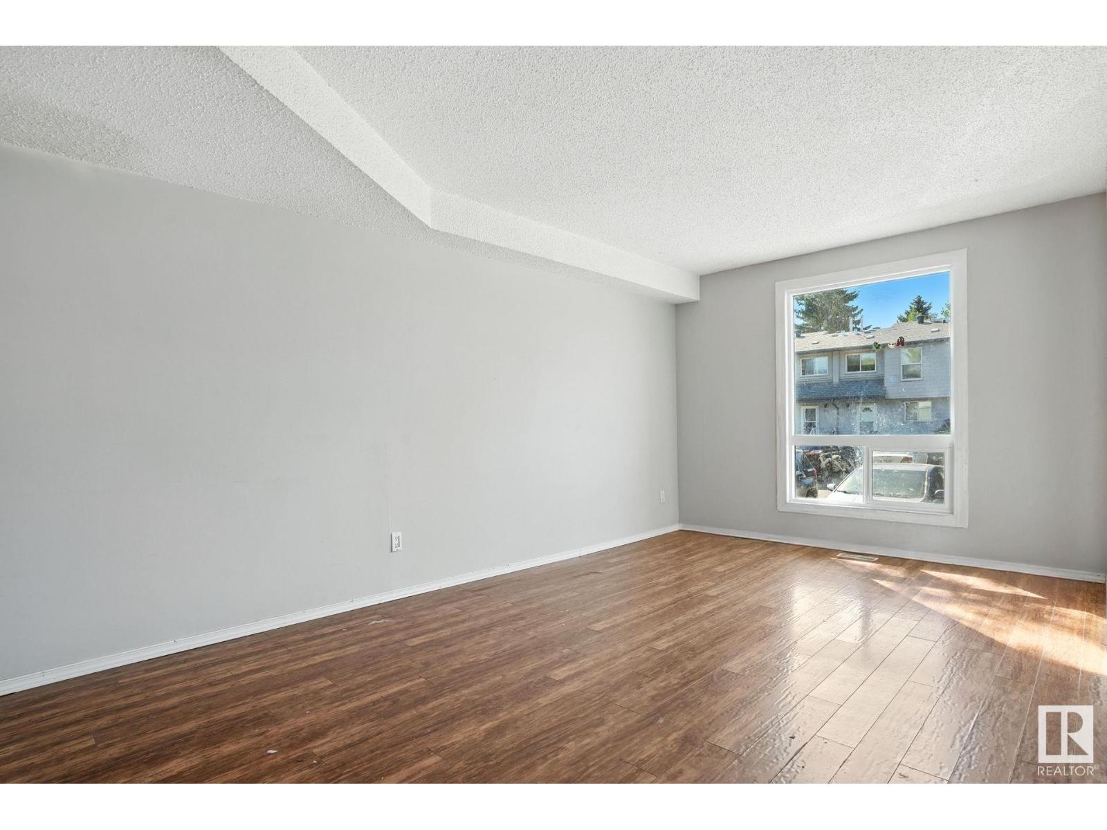 3108 142 AV NW