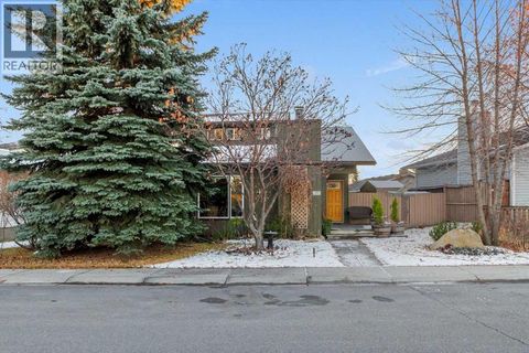107 Woodford Crescent SW Calgary AB T2W4C6