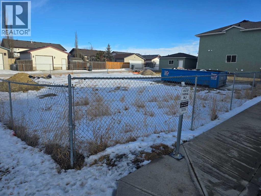 127 Strathcona Circle