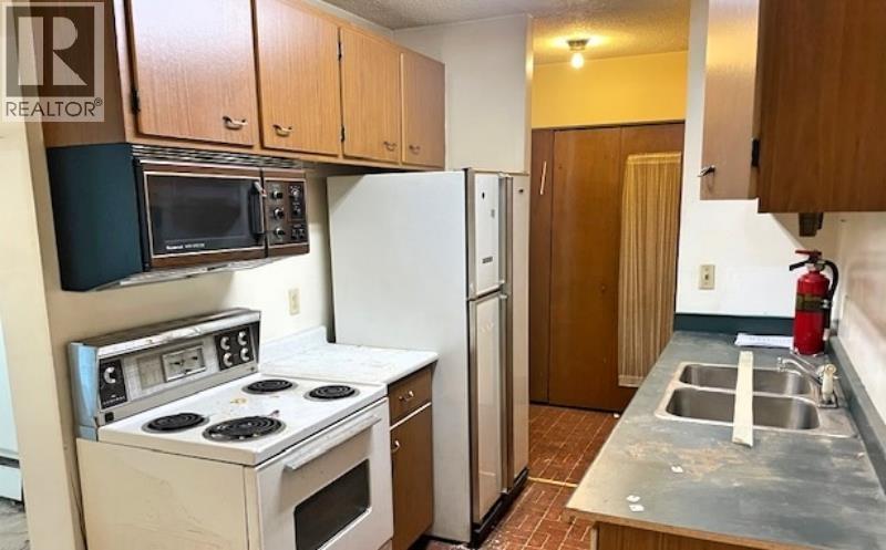 309 6340 BUSWELL STREET