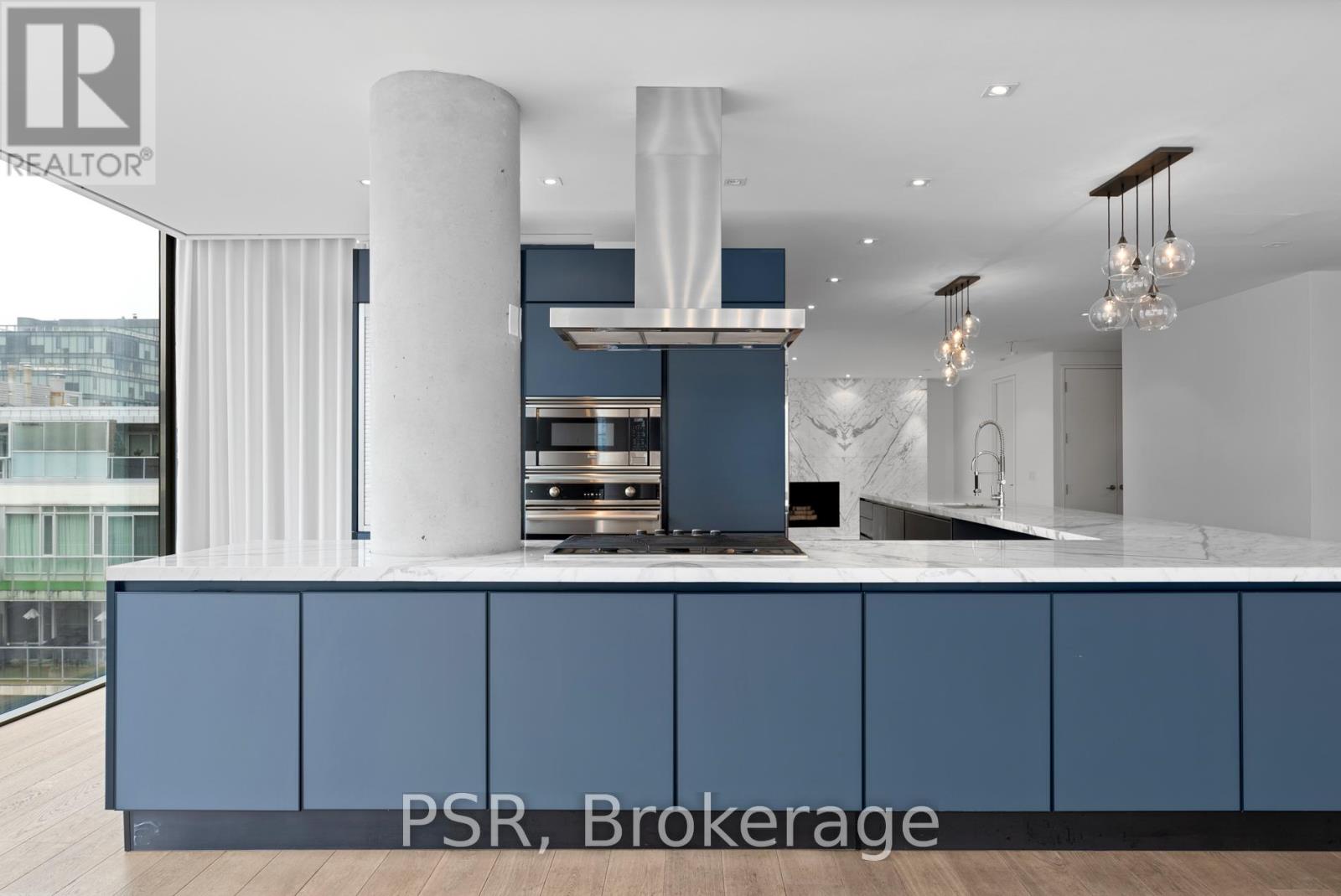 PH1001 - 500 WELLINGTON STREET W