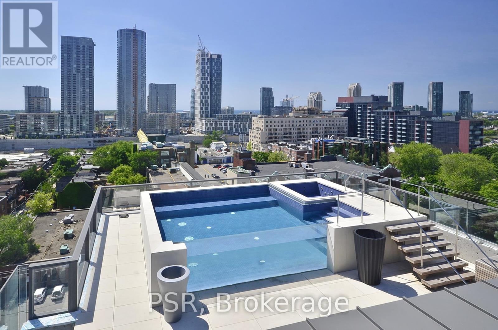 PH1001 - 500 WELLINGTON STREET W