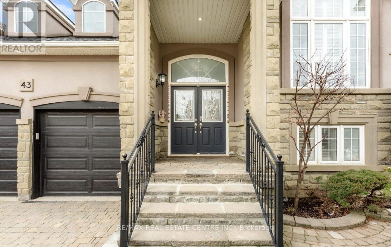 43 DONHERB CRESCENT