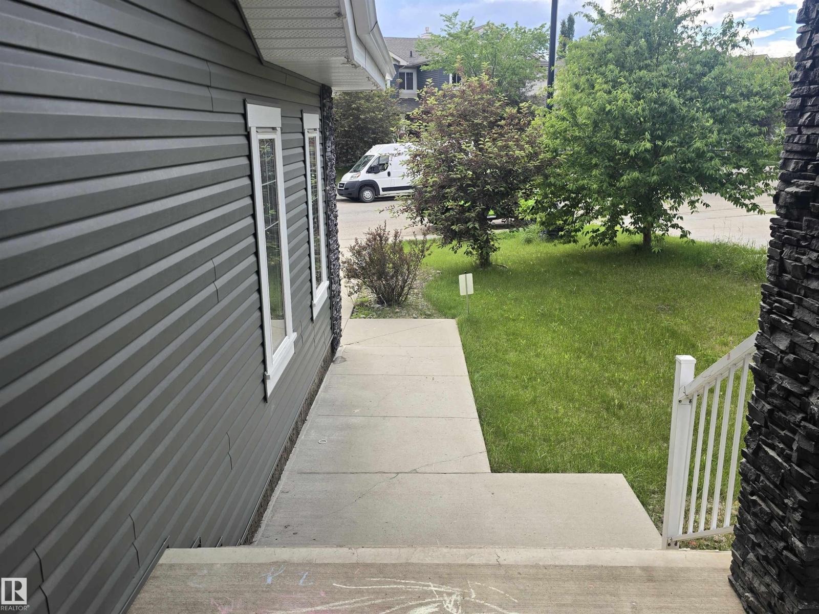 1019 175 ST SW