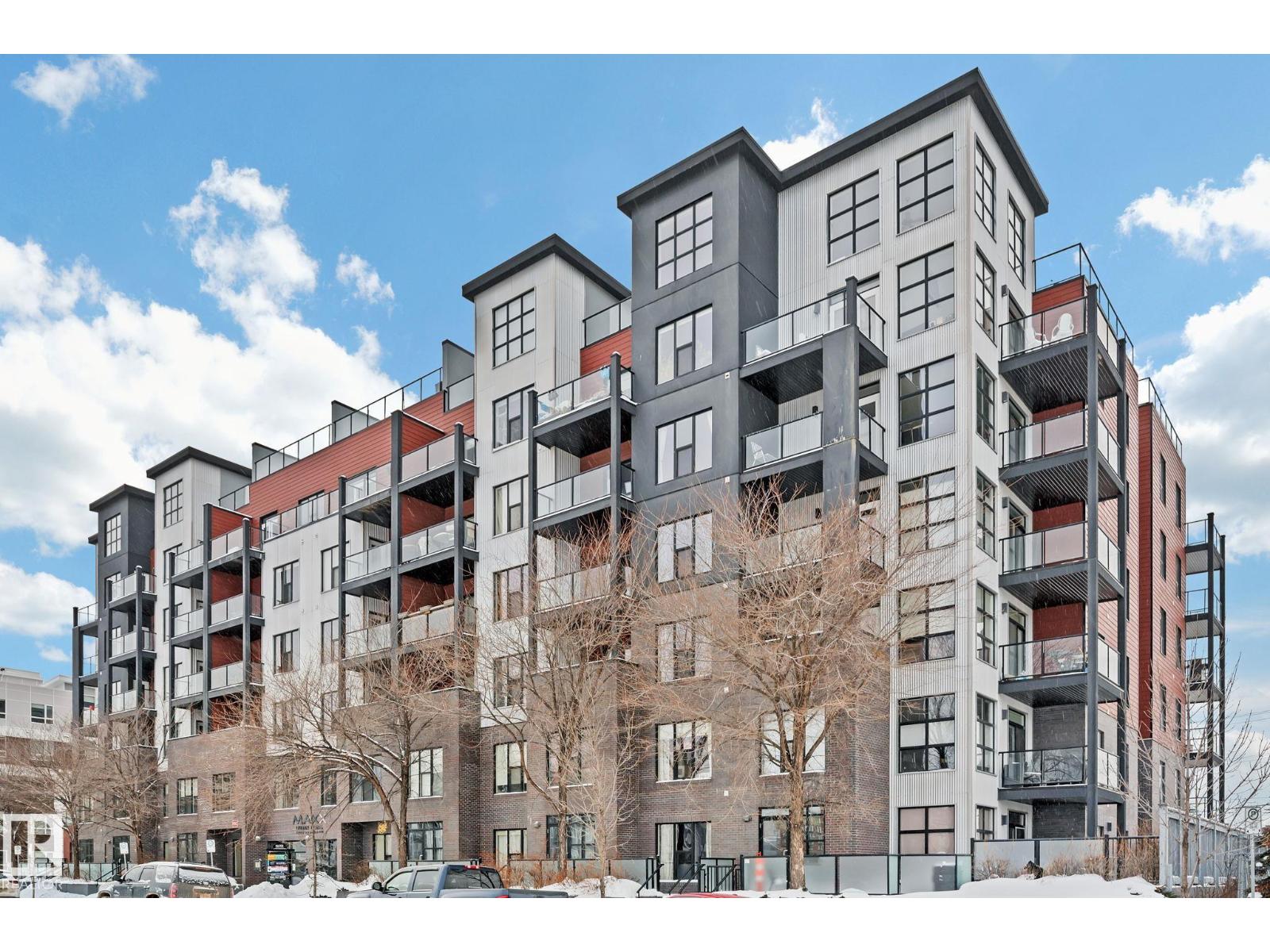 #109 10518 113 ST NW