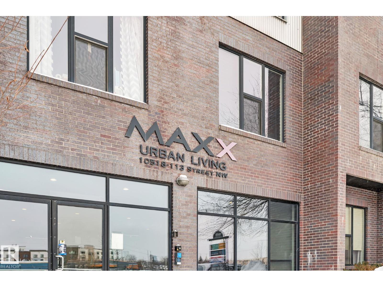 #109 10518 113 ST NW