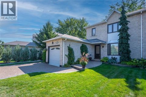 163 ROSS Lane Oakville ON L6H5K3