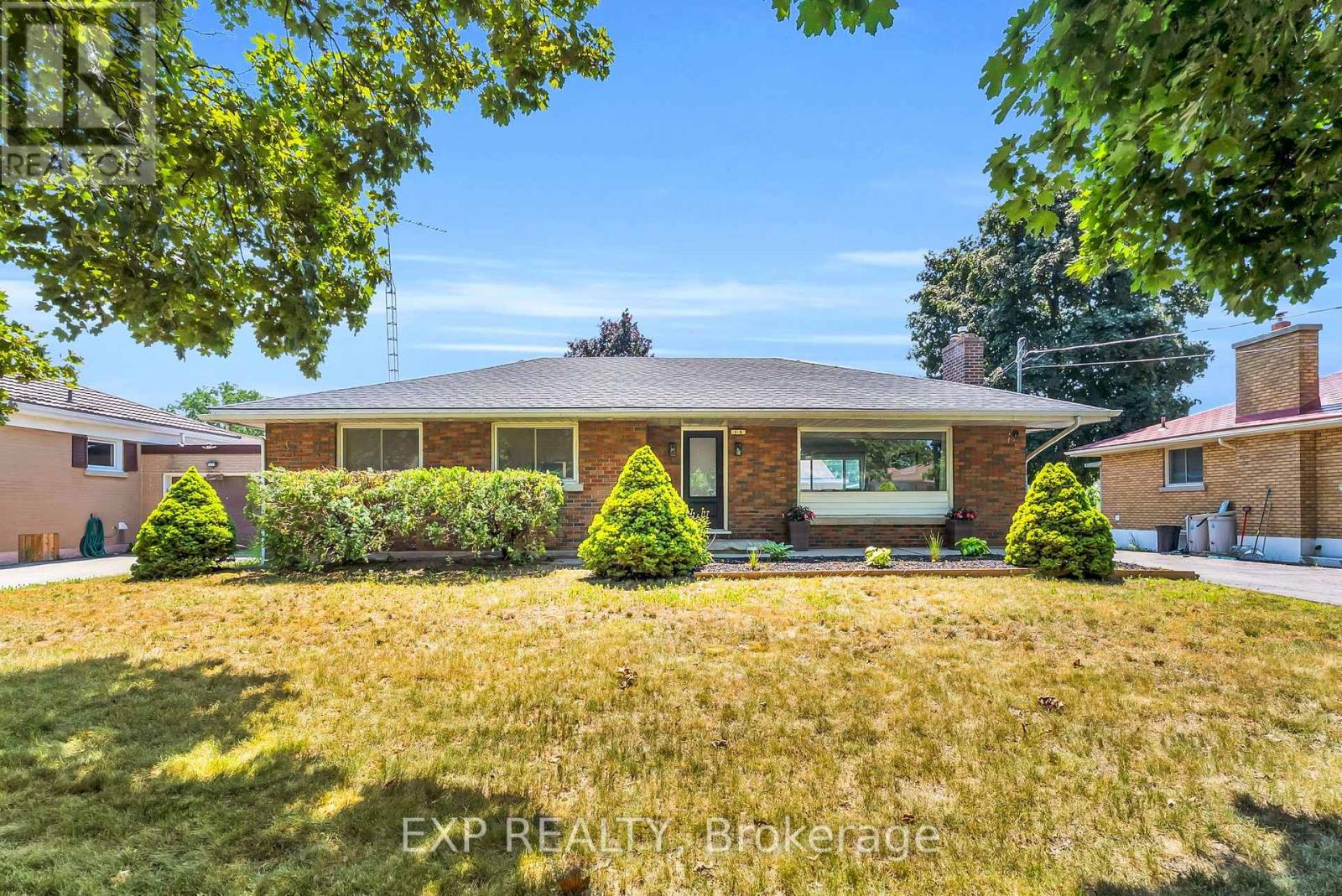 19 WOODMAN DRIVE