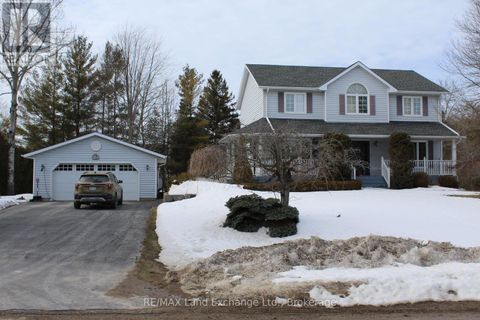 924 PARKPLACE PLACE N Huron-Kinloss ON N2Z0B9