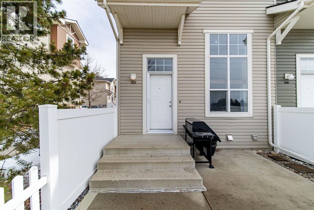 123 Toscana Gardens NW