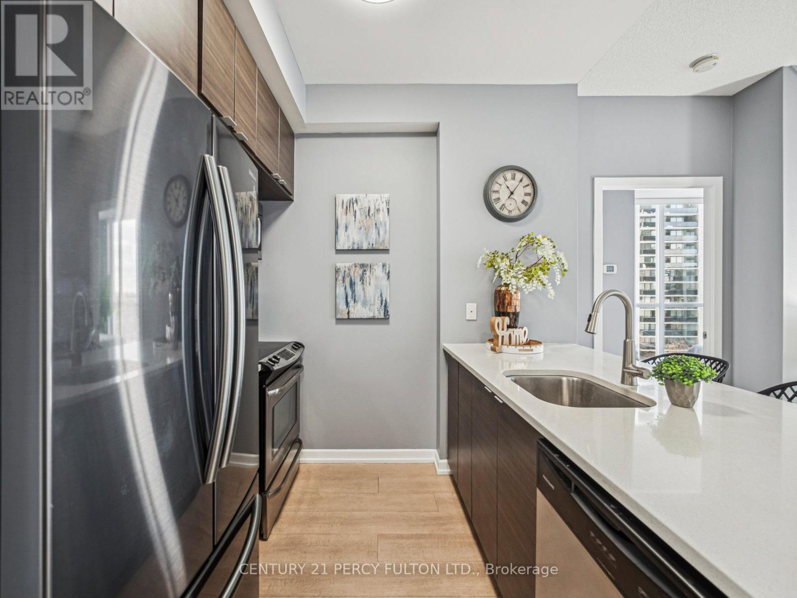 408 - 62 FOREST MANOR ROAD