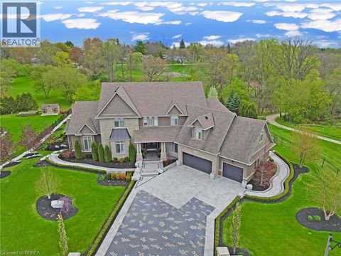 16 WESTLAKE Boulevard Brantford ON N3T5L6