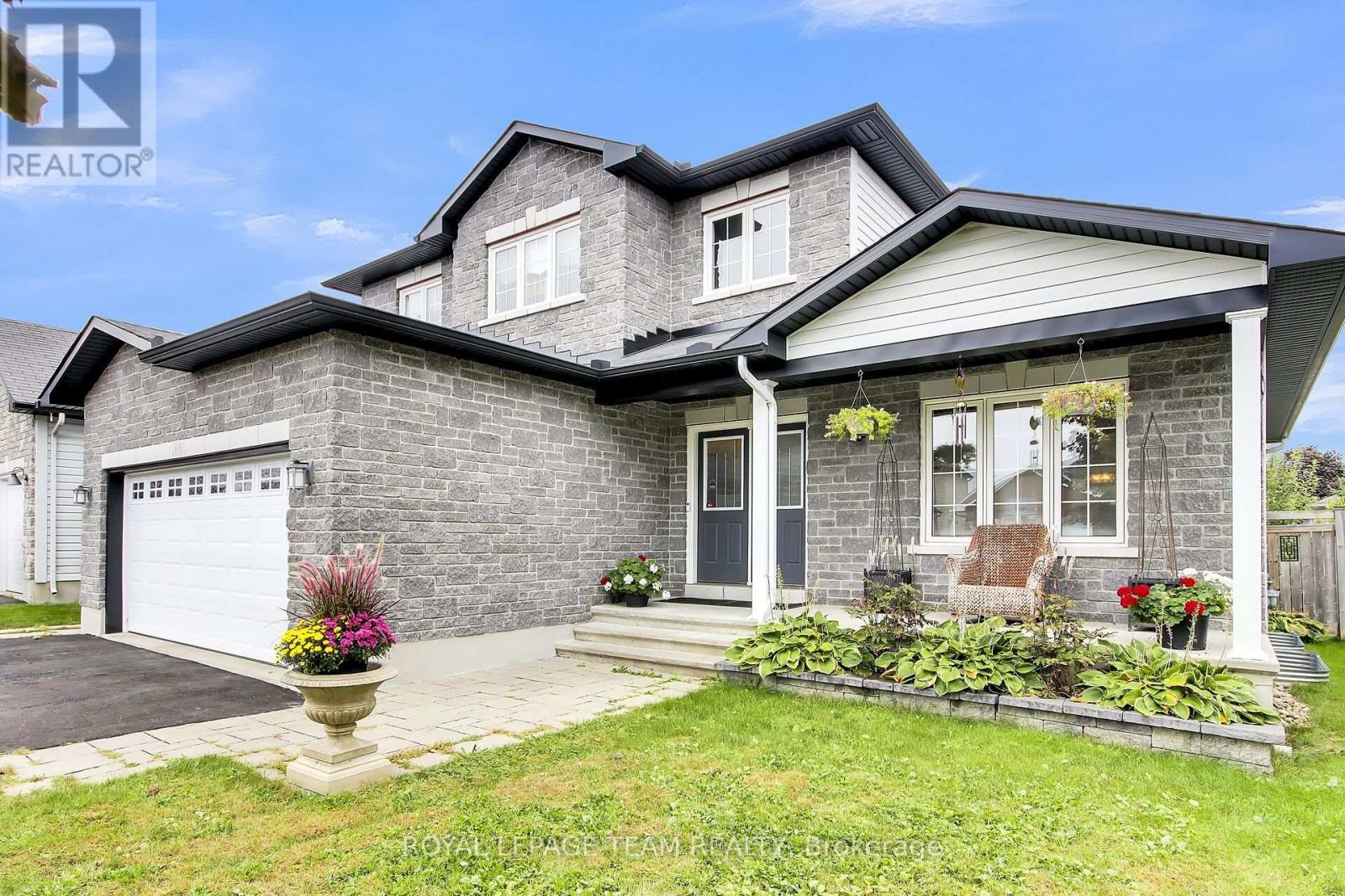 638 ROBERT HILL DRIVE