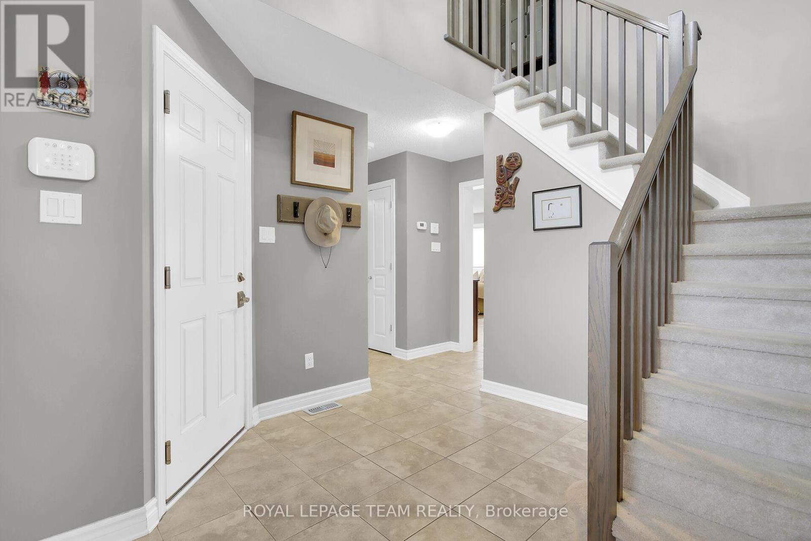 638 ROBERT HILL DRIVE