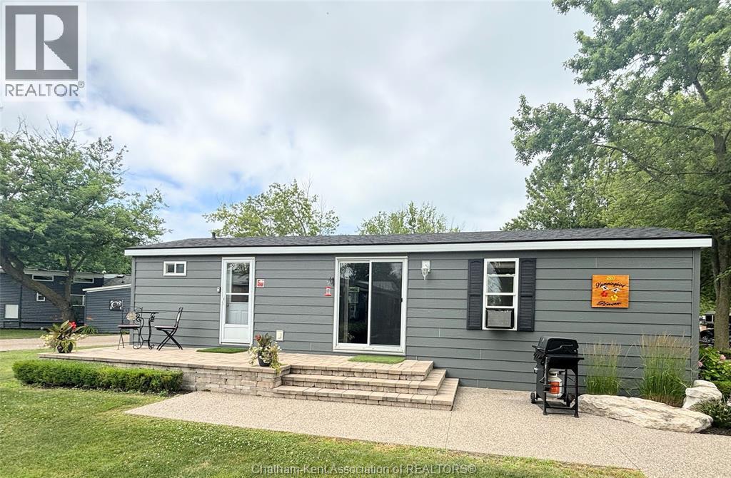 Photo 1 of 11 — 981 County Rd 2 ROAD Unit# 501, Lakeshore, ON N0R1A0