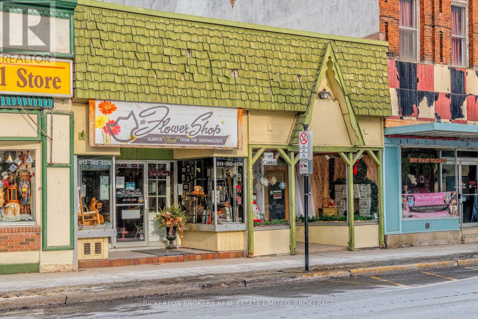 192 KING STREET E